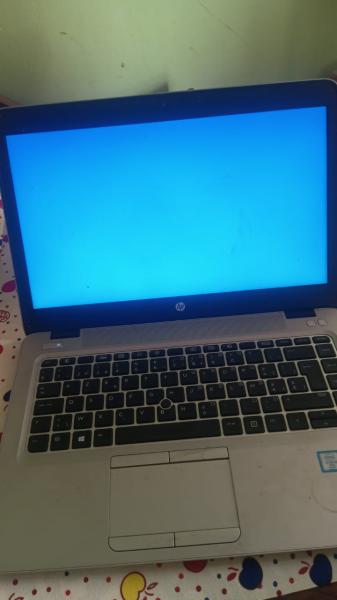 ORDINATEUR HP ELITEBOOK745 G4 CORE I5 256SSD/8RAM